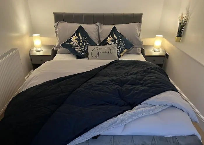 Gorgeous 2 Floor 3 Bed Apartment