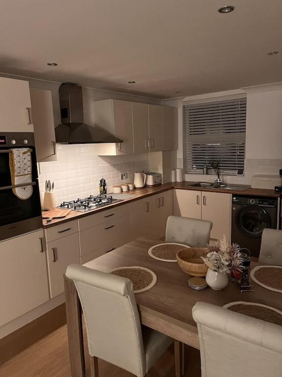 Appartamento Gorgeous 2 Floor 3 Bed *