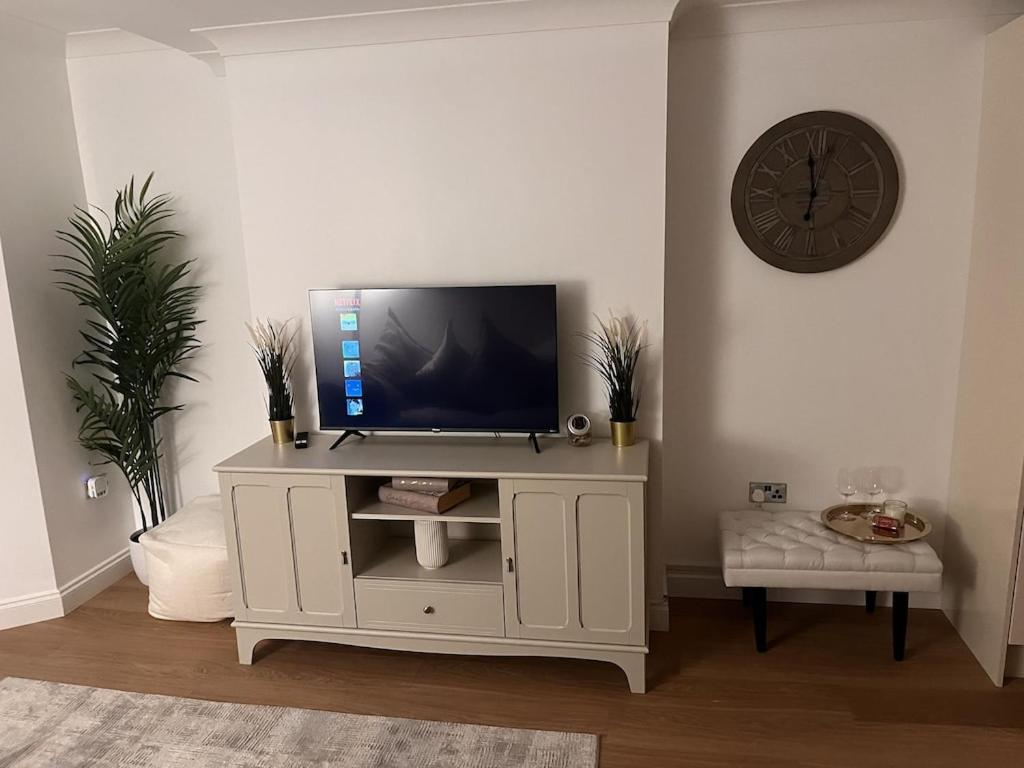 Gorgeous 2 Floor 3 Bed Апартаменты *